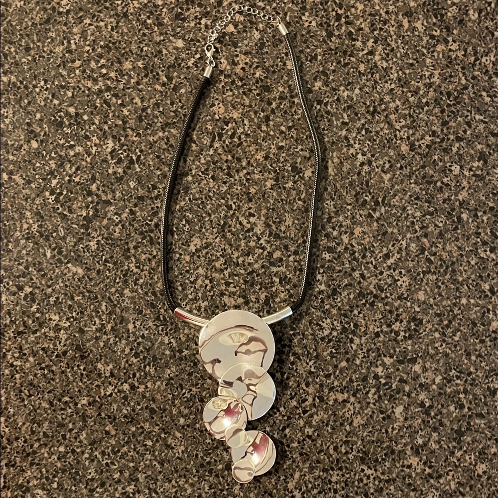 Elegant Silver and Black Pendant Necklace